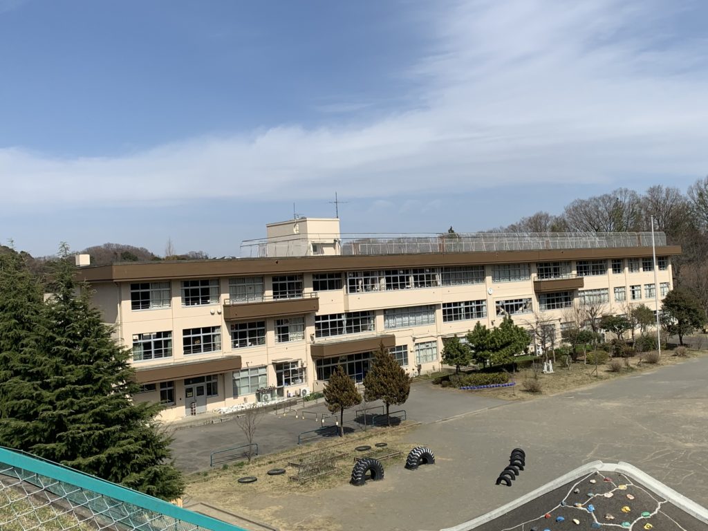 平成２９年　八王子市立中山小学校校舎外壁改修工事