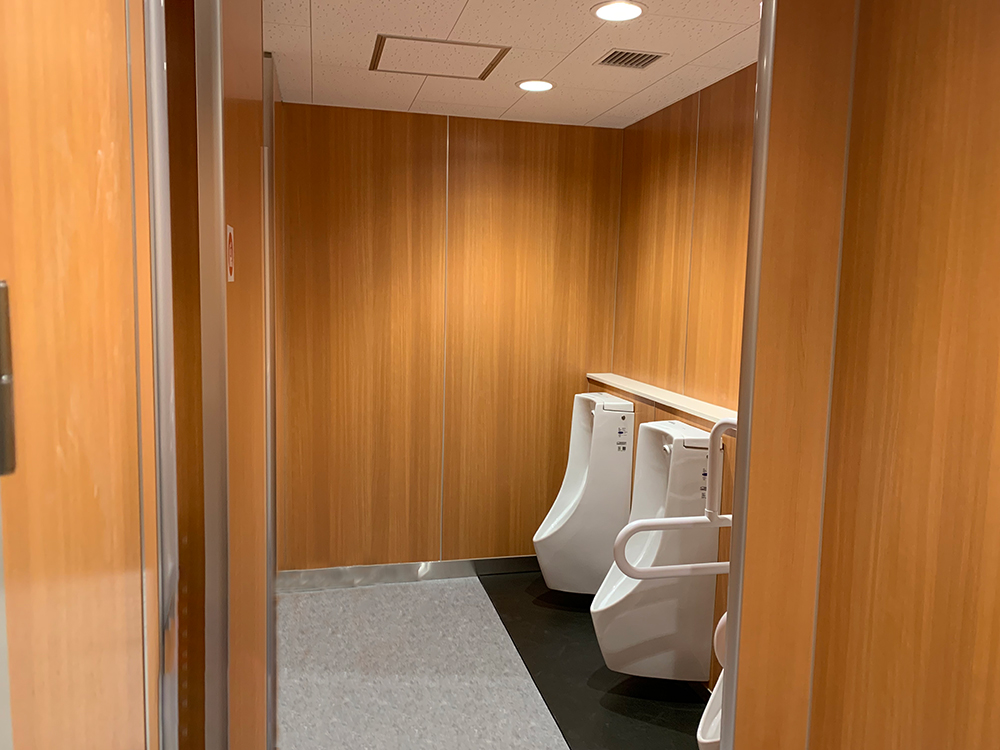 台町市民センター　男子トイレ